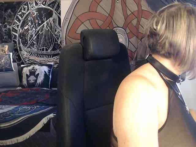 90dTitten webcam