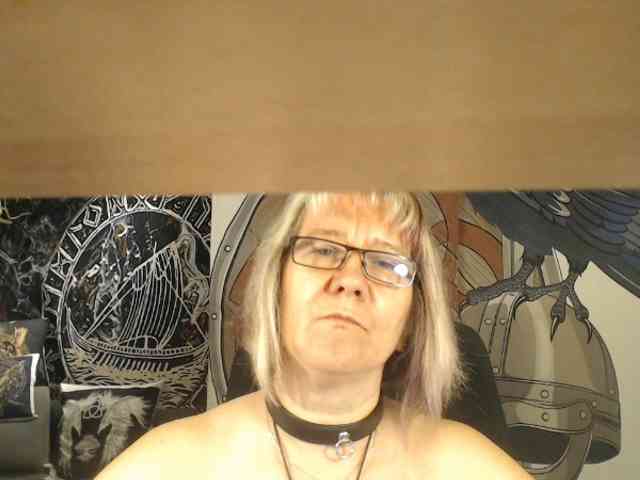 90dTitten webcam