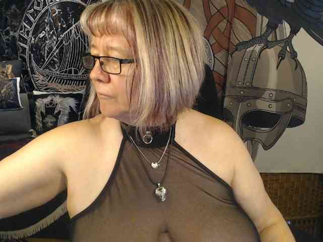 90dTitten webcam