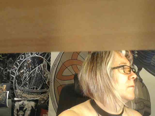90dTitten webcam
