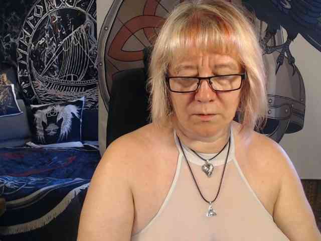 90dTitten webcam