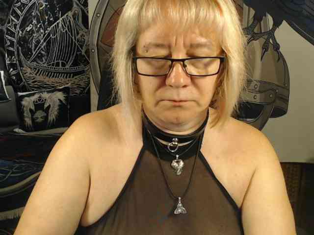 90dTitten webcam