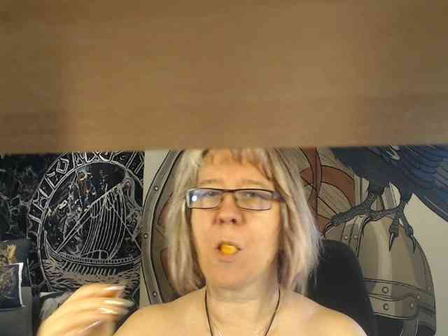 90dTitten webcam