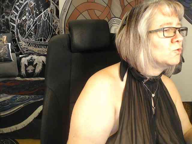 90dTitten webcam