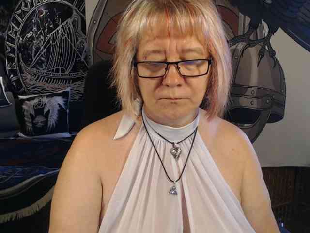 90dTitten webcam