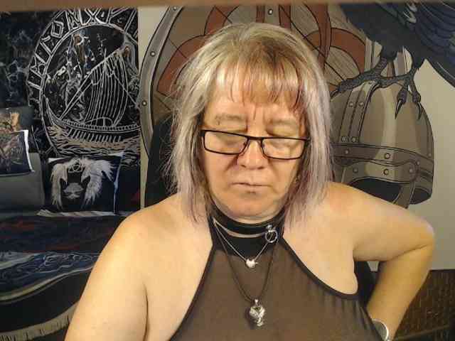 90dTitten webcam