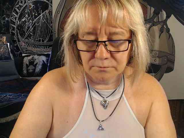90dTitten webcam