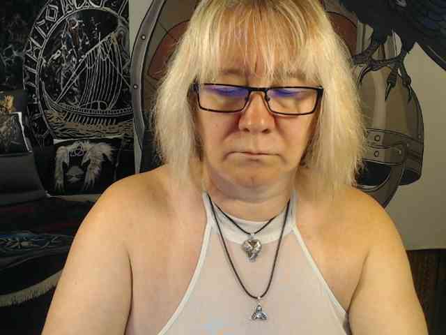 90dTitten webcam