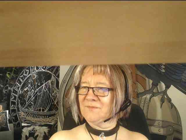 90dTitten webcam