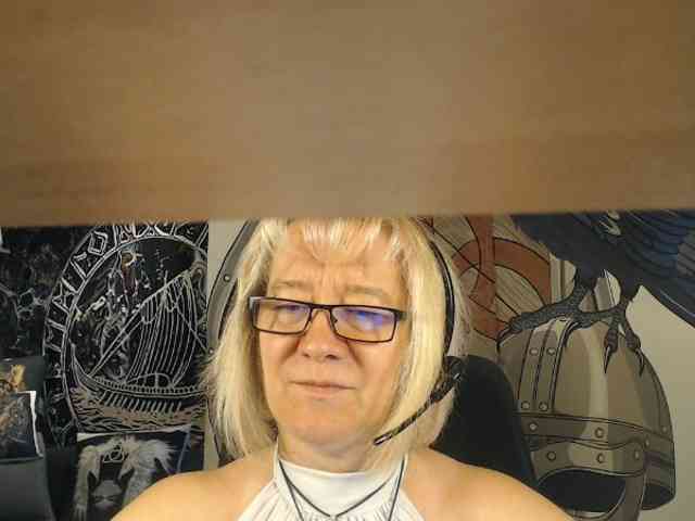 90dTitten webcam