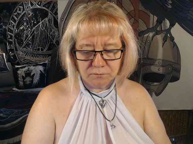 90dTitten webcam