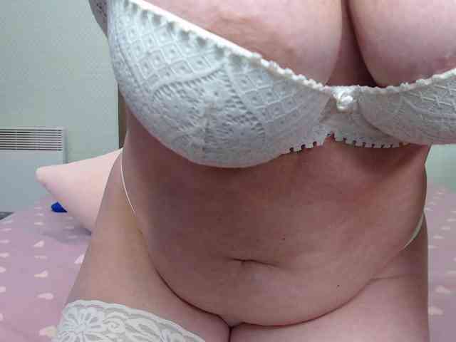 NatyFlower Live Webcam on BongaCams