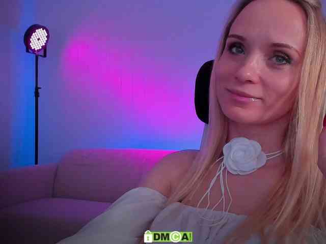 Louise_Dance webcam