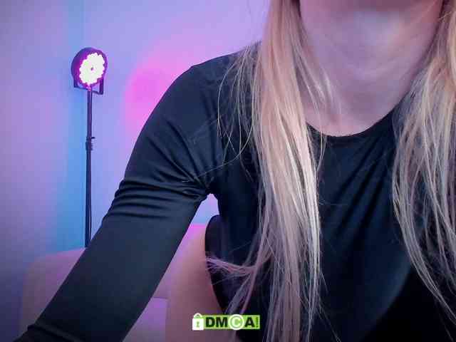Louise_Dance webcam
