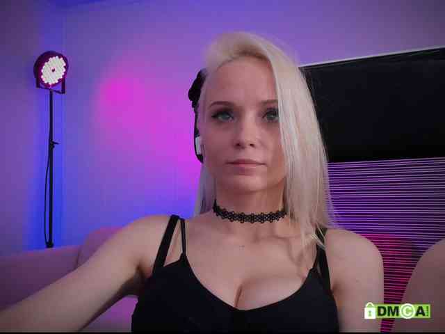 Louise_Dance webcam