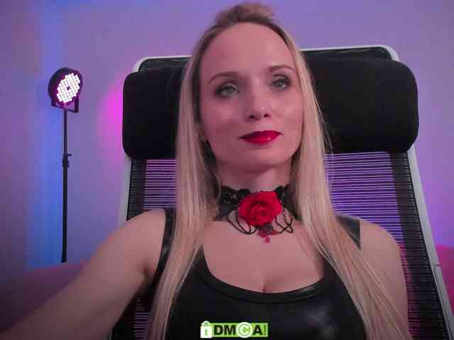 Louise_Dance webcam