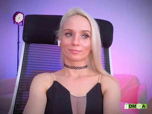 Louise_Dance webcam