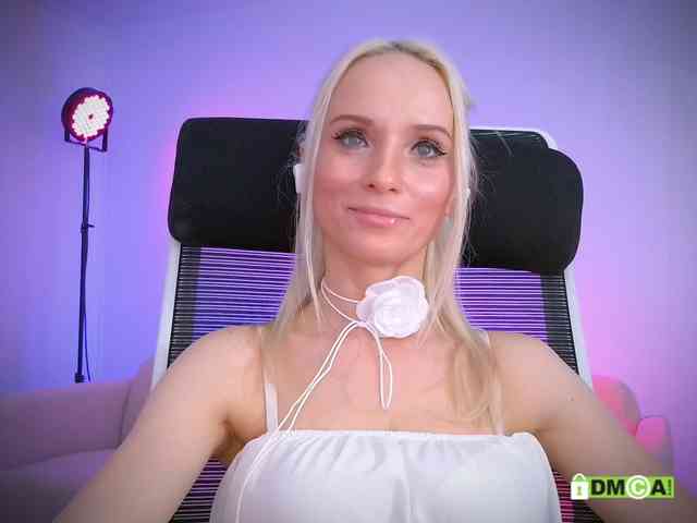 Louise_Dance webcam