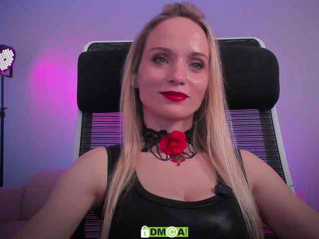 Louise_Dance webcam