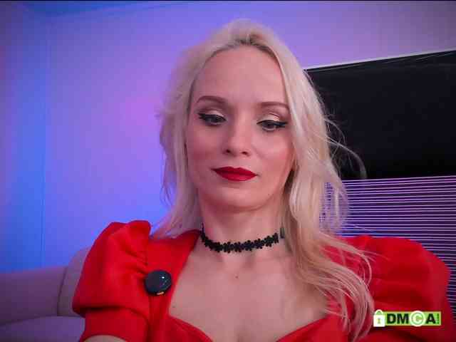 Louise_Dance webcam