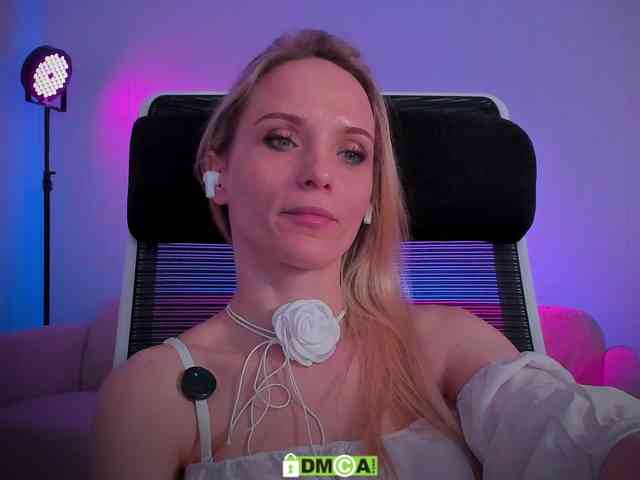 Louise_Dance webcam
