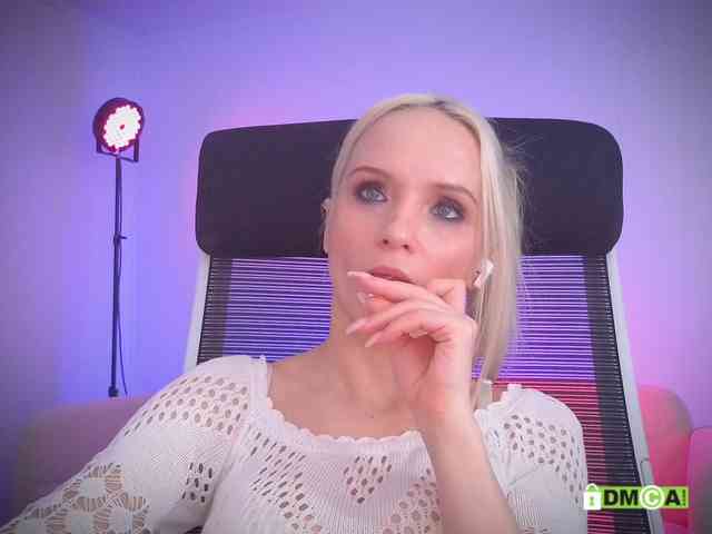 Louise_Dance webcam
