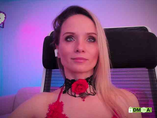 Louise_Dance webcam