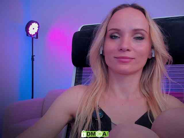 Louise_Dance webcam