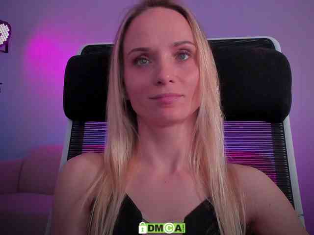 Louise_Dance webcam