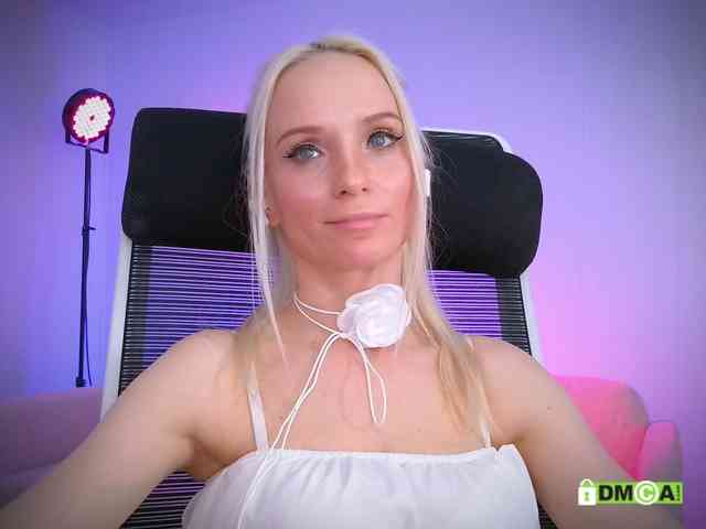 Louise_Dance webcam
