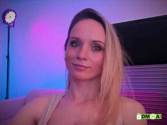 Louise_Dance webcam