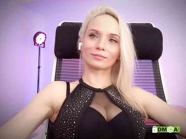 Louise_Dance webcam