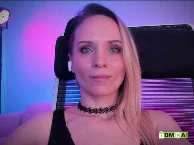 Louise_Dance webcam