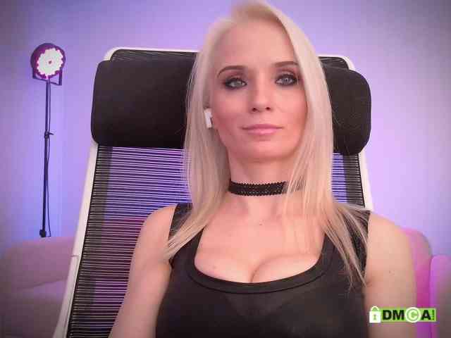 Louise_Dance webcam