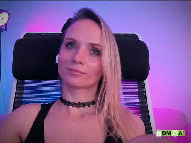 Louise_Dance webcam