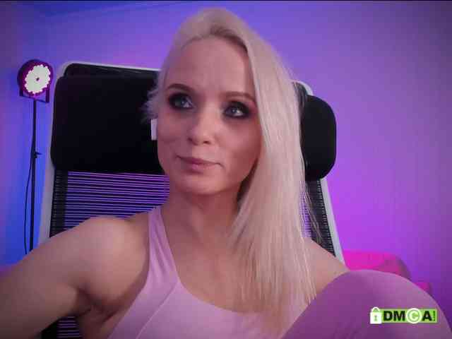 Louise_Dance webcam