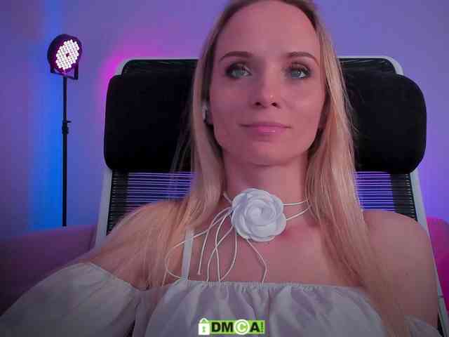 Louise_Dance webcam