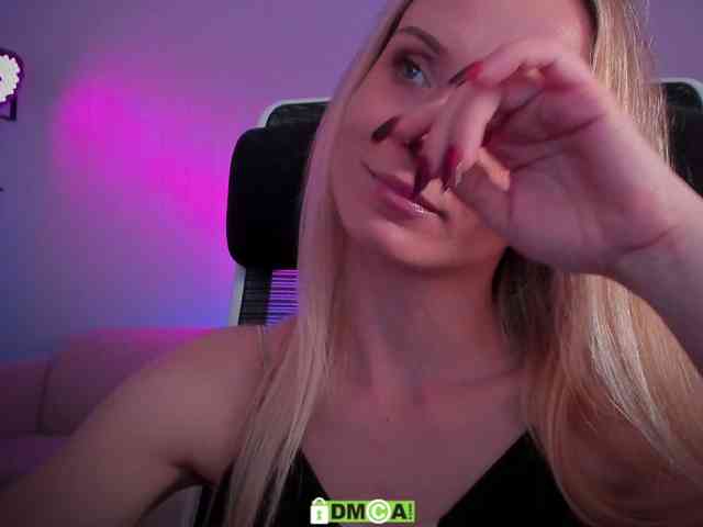 Louise_Dance webcam