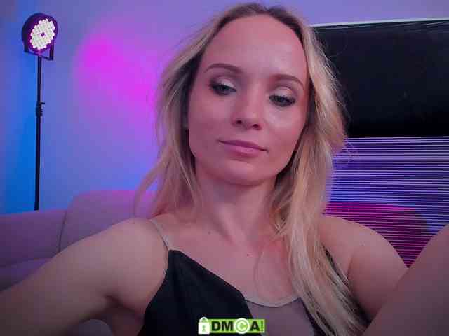 Louise_Dance webcam