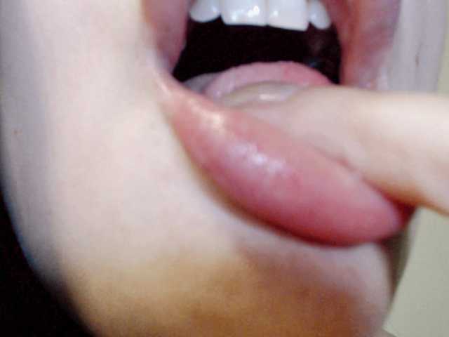 hotmiamix's BongaCams show and profile