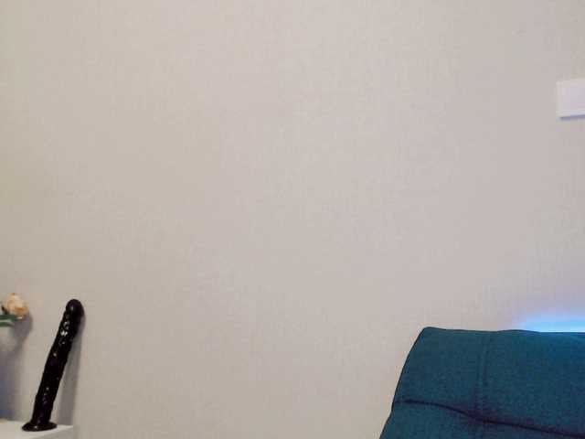 hotmiamix's BongaCams show and profile