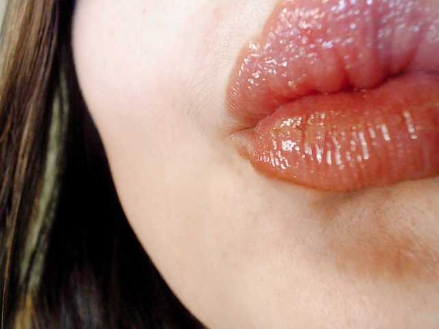 hotmiamix's BongaCams show and profile