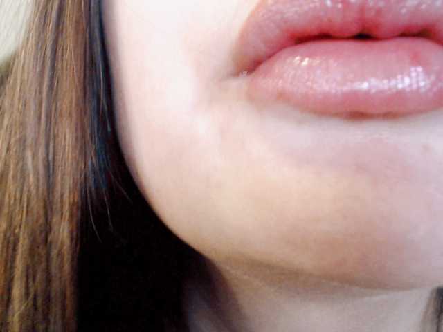 hotmiamix's BongaCams show and profile