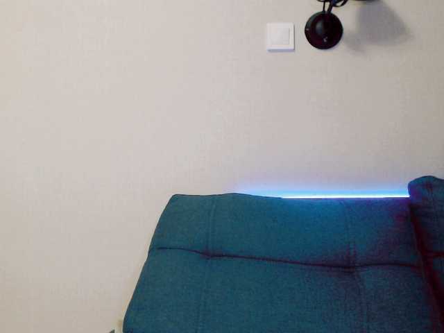 hotmiamix's BongaCams show and profile