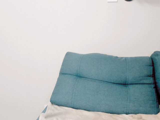 hotmiamix's BongaCams show and profile