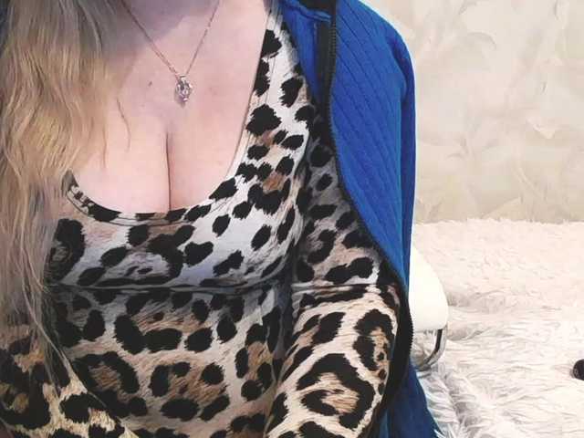 Lady-Erata's BongaCams show and profile