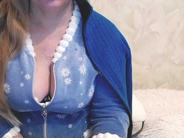 Lady-Erata's BongaCams show and profile