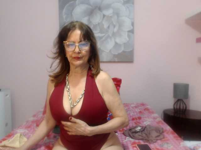 CindyCraw's BongaCams show and profile