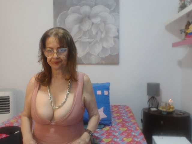 CindyCraw's BongaCams show and profile