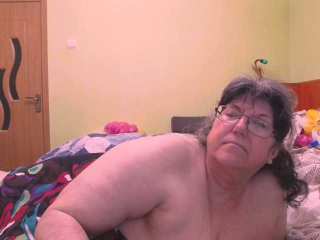 hugetitsxxx cam belle